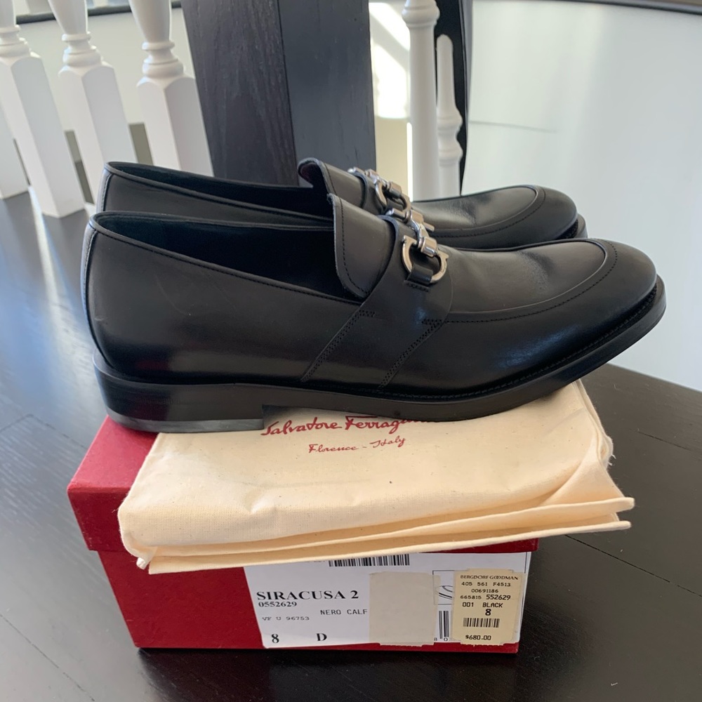Brand new Ferragamo men’s loafers